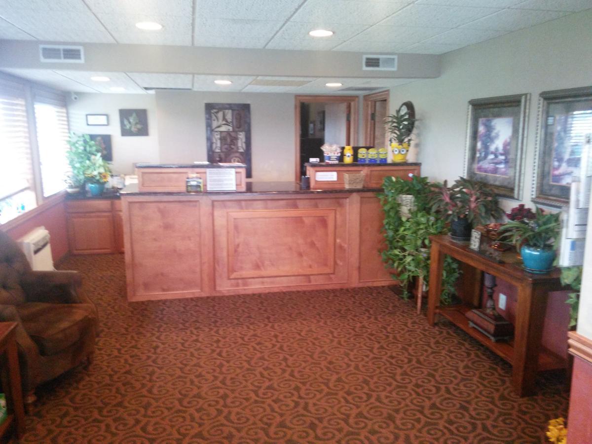 Great Bend Travelers Budget Inn المظهر الخارجي الصورة