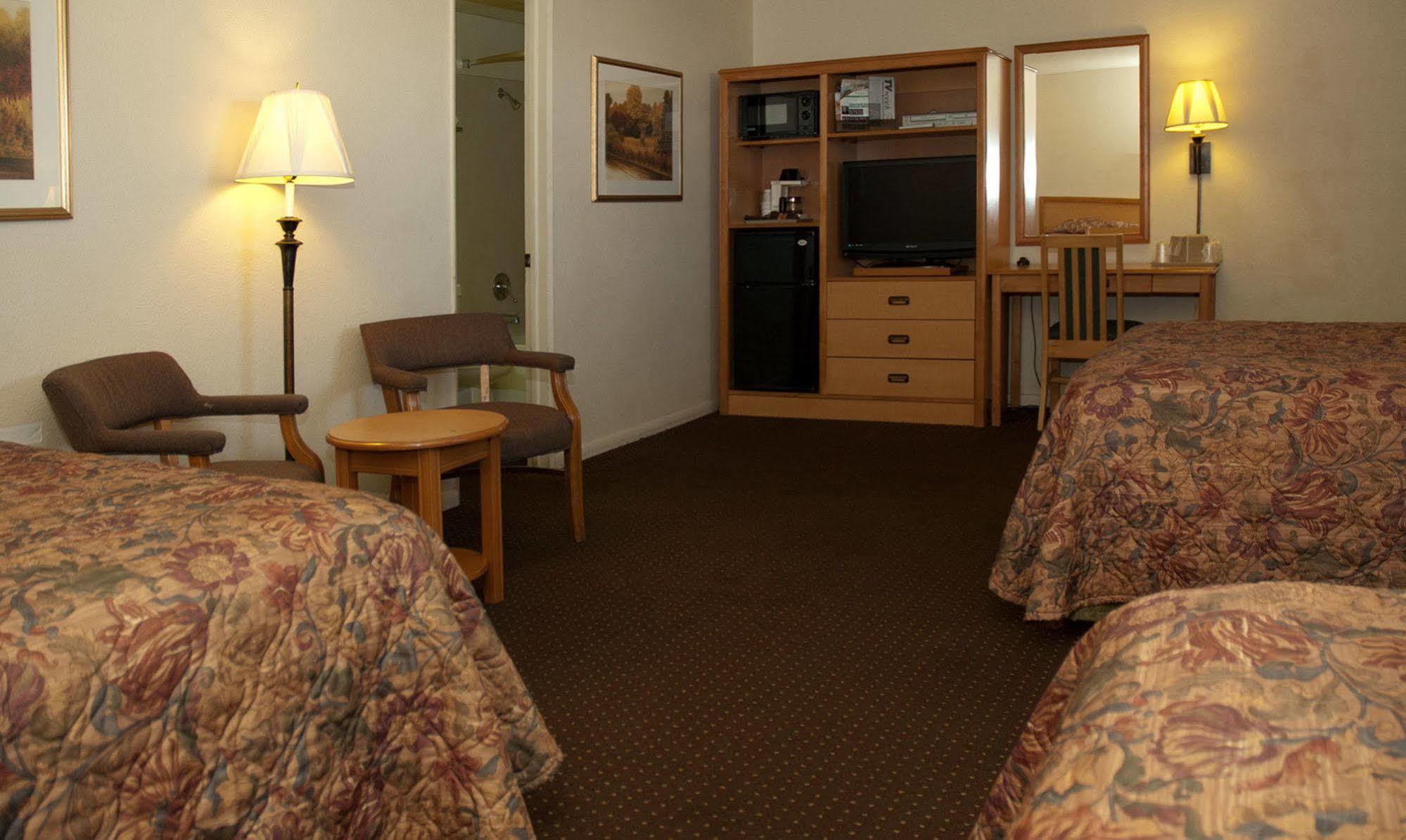 Great Bend Travelers Budget Inn المظهر الخارجي الصورة